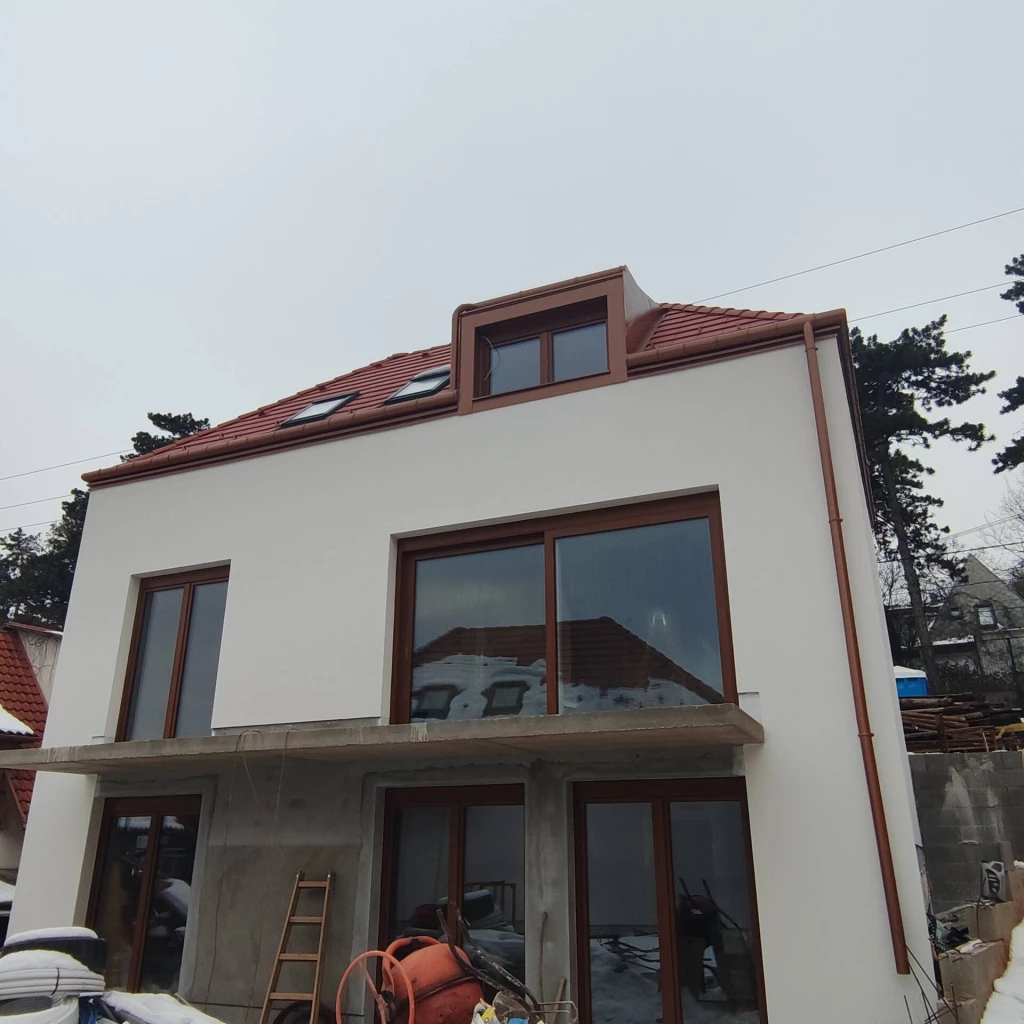 RITKA LEHETŐSÉG Budakeszi legkedveltebb utcájában!