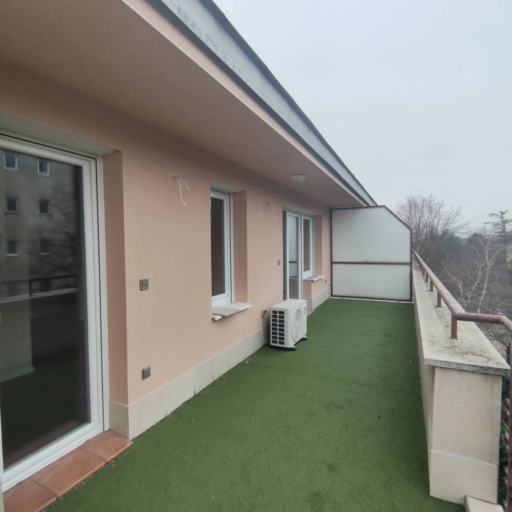 EGYEDI lehetőség KIVÁLÓ helyen