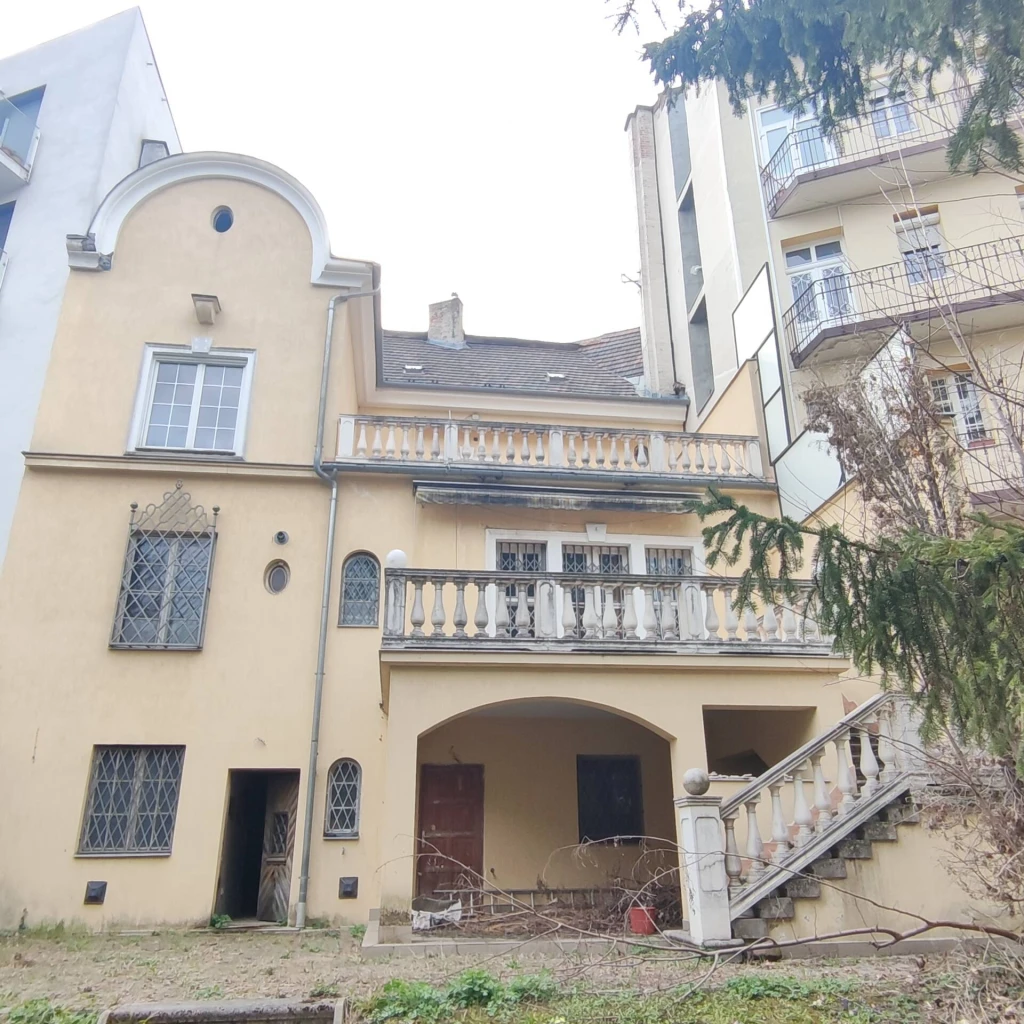 c3-1-name c2-6-name, Budapest XII. kerület