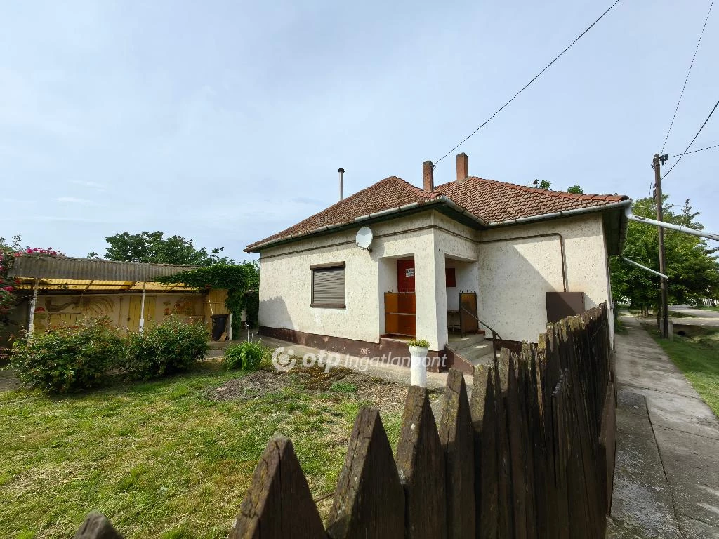 For sale house, Kunhegyes