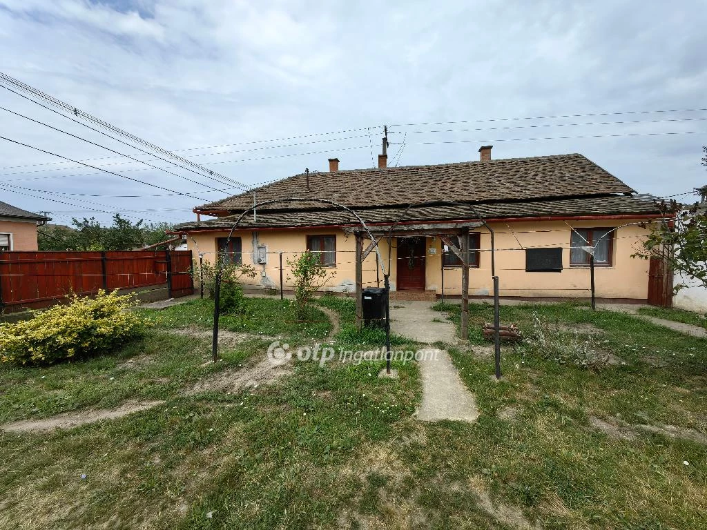 For sale house, Karcag