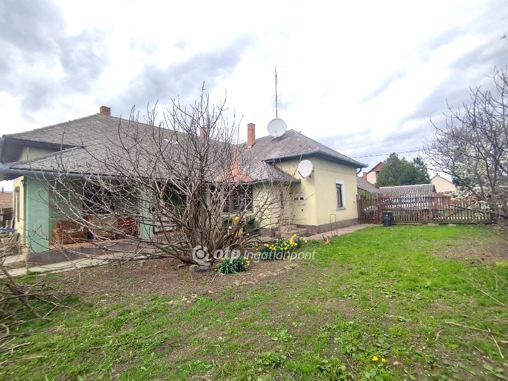 For sale house, Kisújszállás