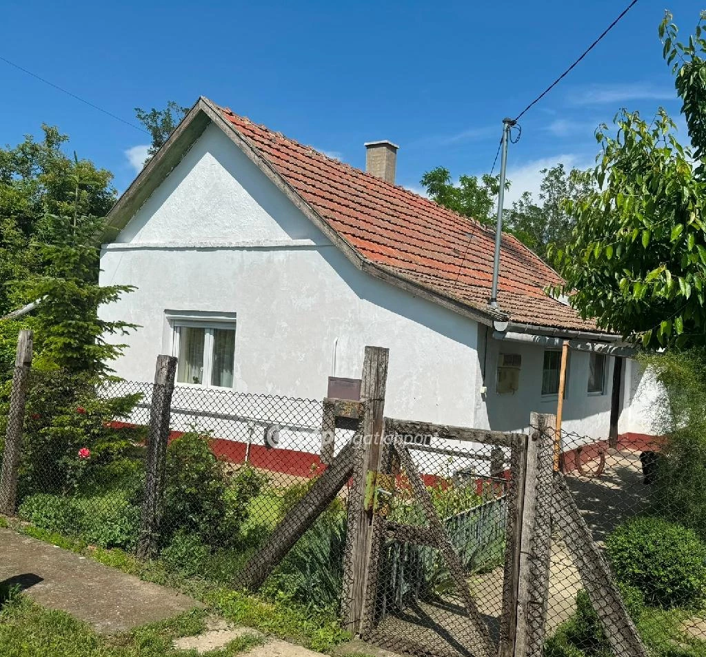 For sale house, Örményes