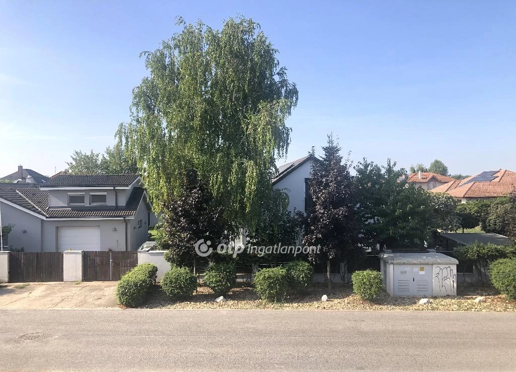 For sale semi-detached house, Göd