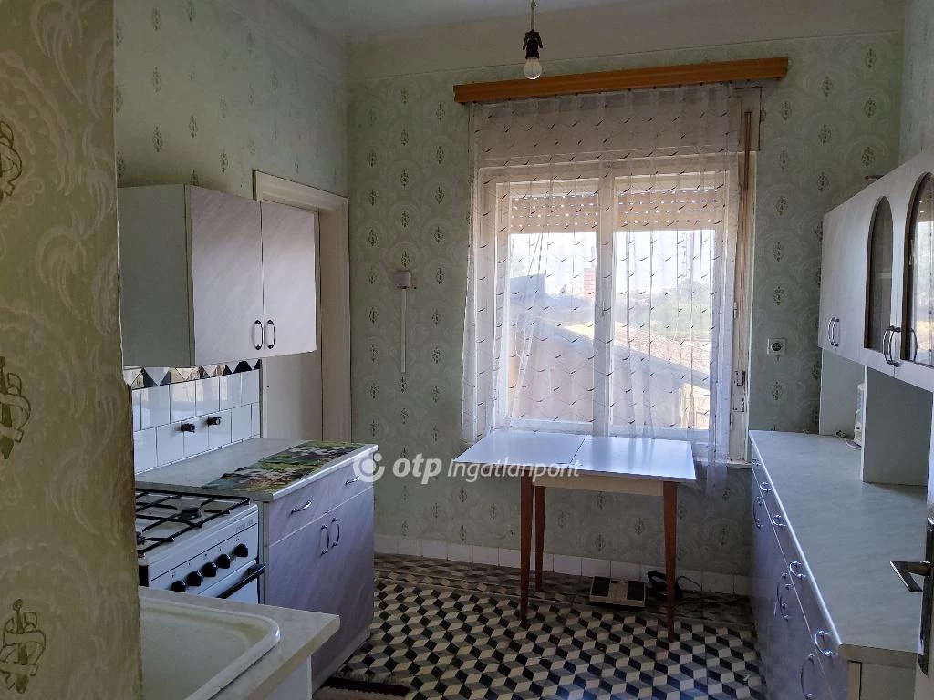 For sale house, Tura