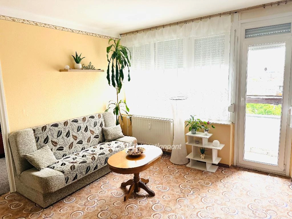 For sale panel flat, Szolnok