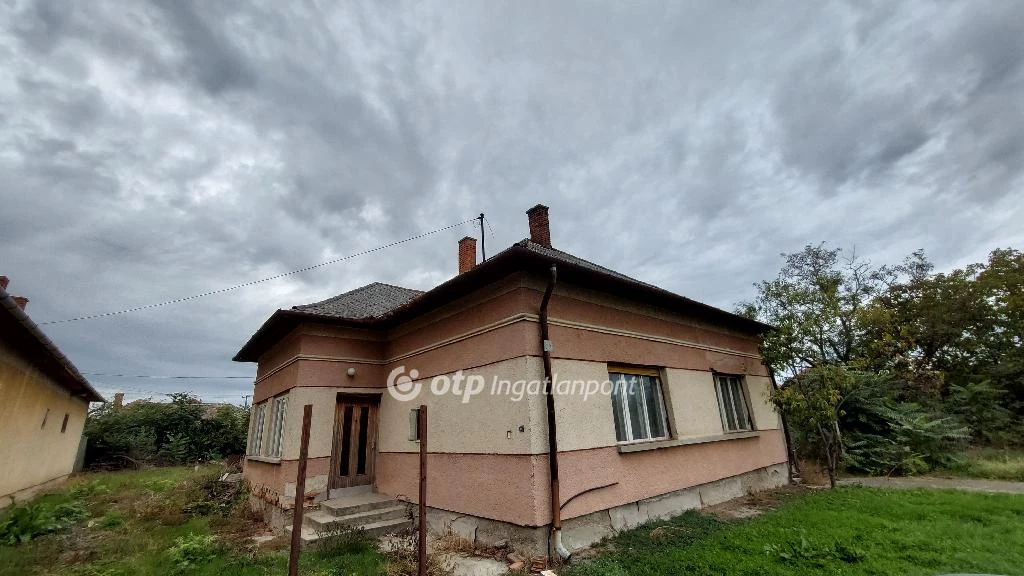 For sale house, Karcag