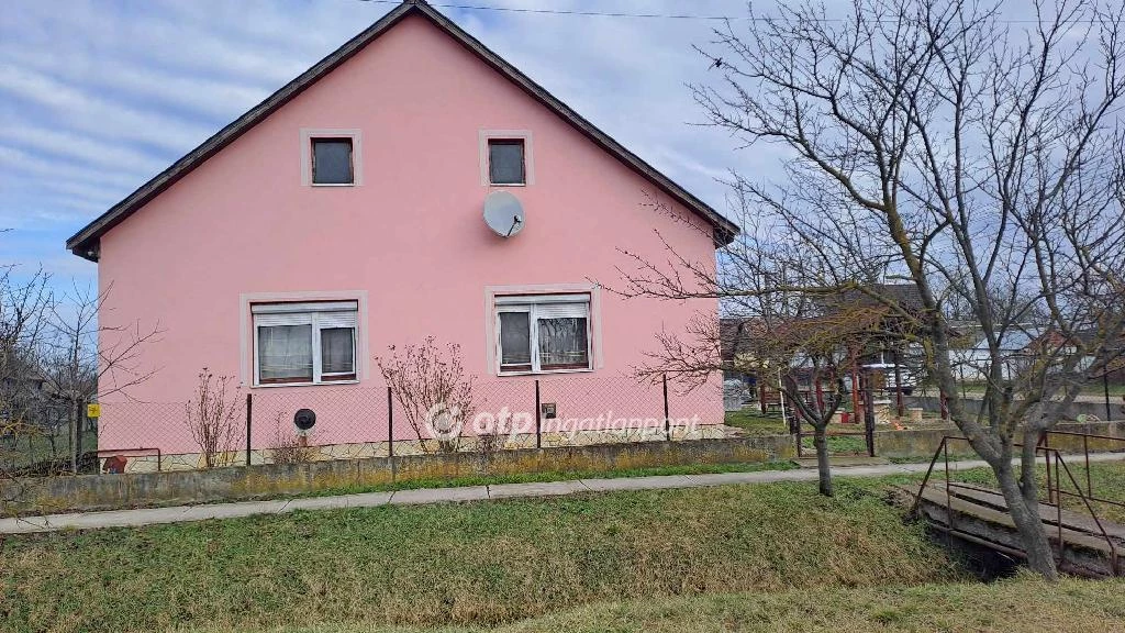 For sale house, Nádudvar