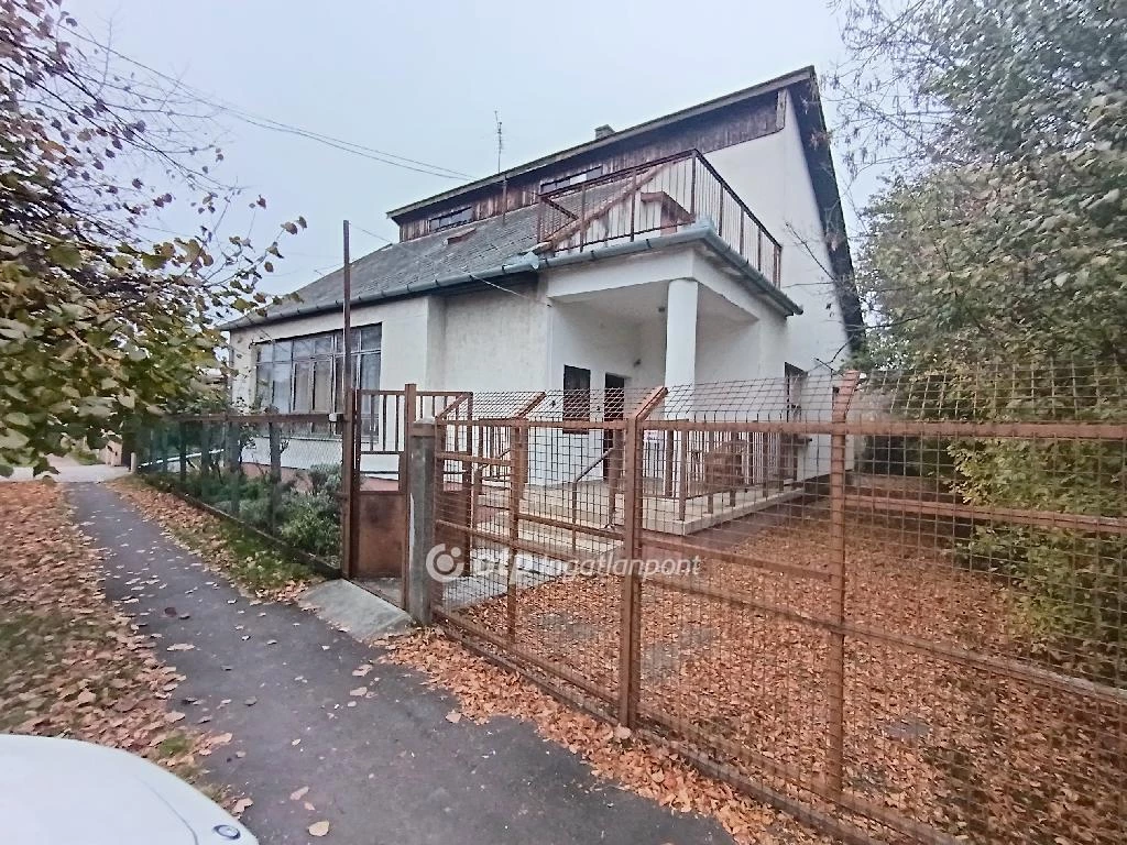 For sale house, Kisújszállás