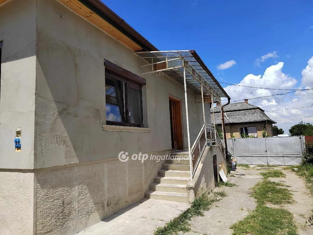 For sale house, Zsámbok