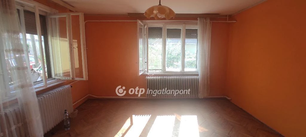 Eladó Ház, Tiszafüred