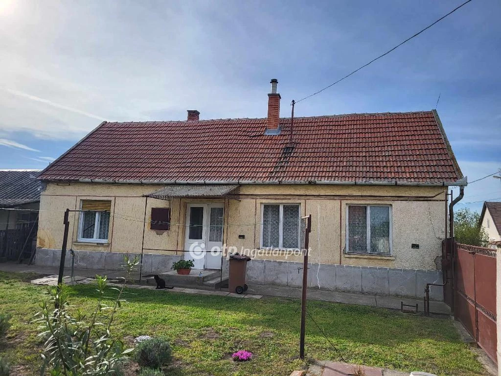 Eladó Ház, Jászfényszaru