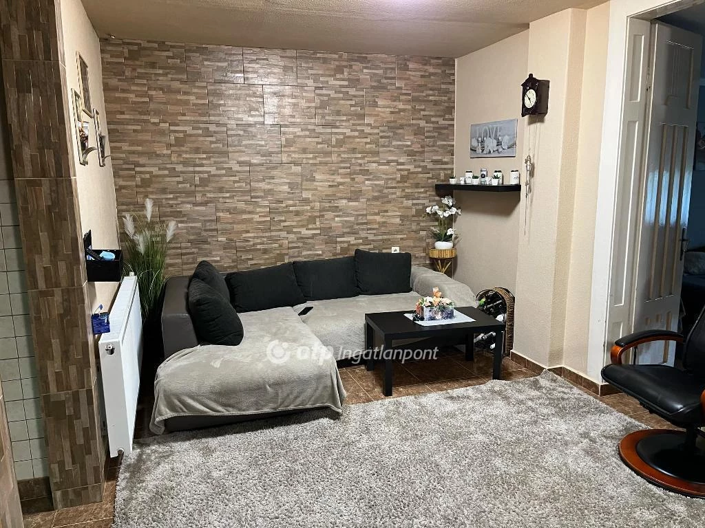 Eladó Ház, Jászberény