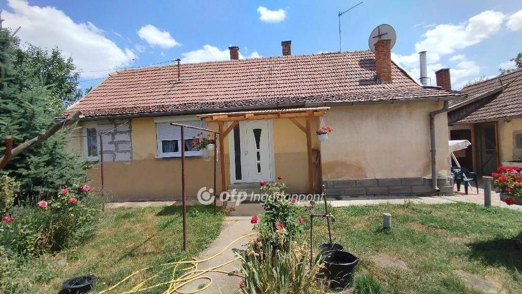 Eladó Ház, Jászjákóhalma