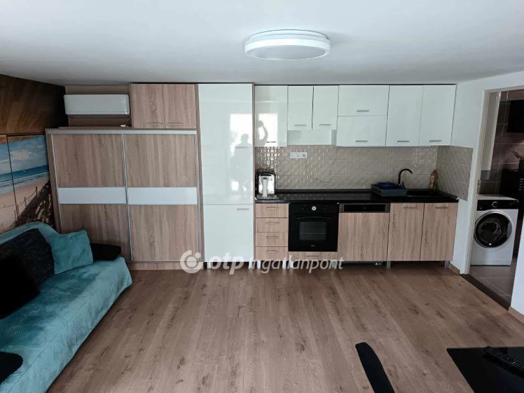 Eladó Apartman, Túrkeve
