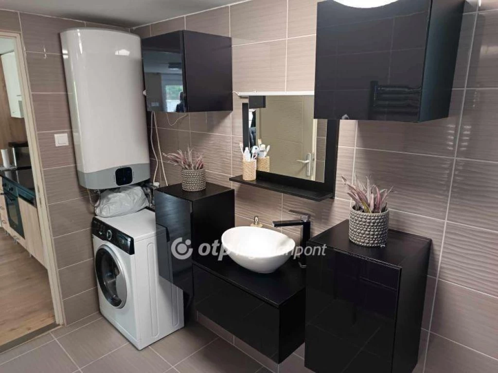 Eladó Apartman, Túrkeve