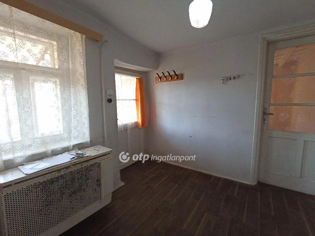 Eladó Ház, Jászfényszaru