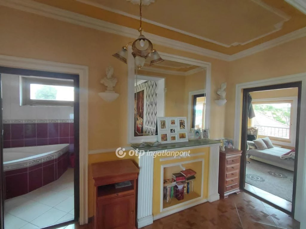 Eladó Ház, Gödöllő