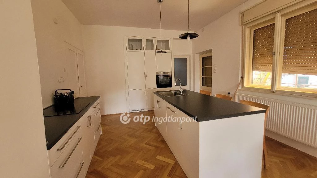 Eladó Ház, Jászberény