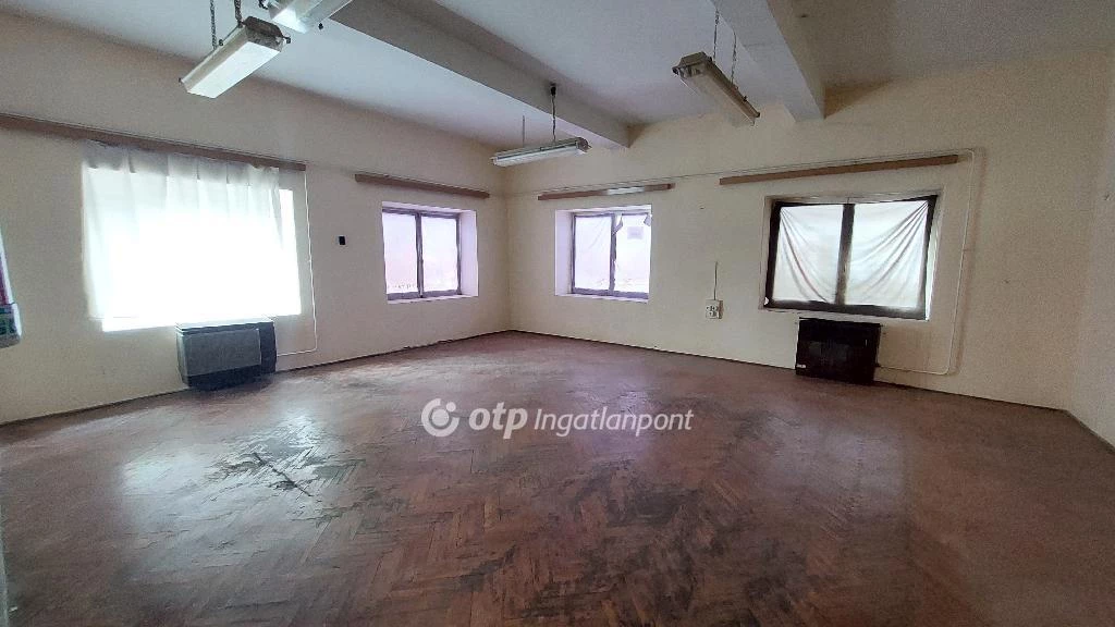 Eladó Ház, Kisújszállás