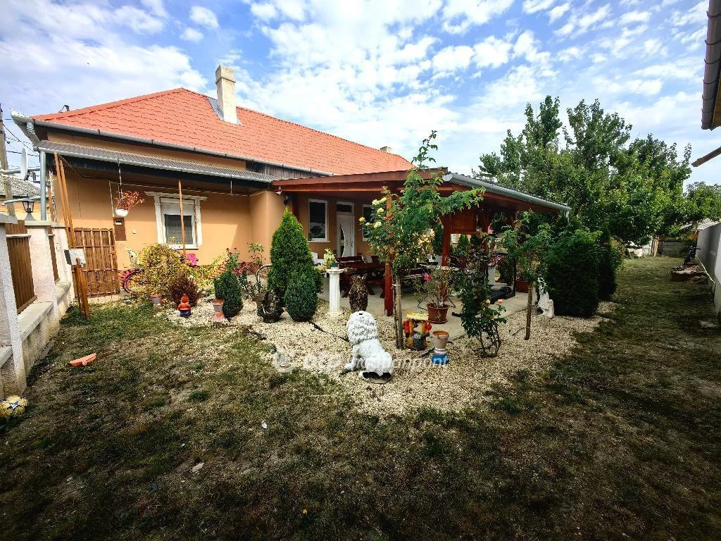 Eladó Ház, Túrkeve
