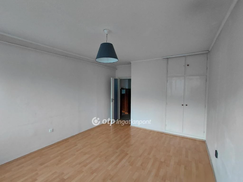 For sale panel flat, Hatvan