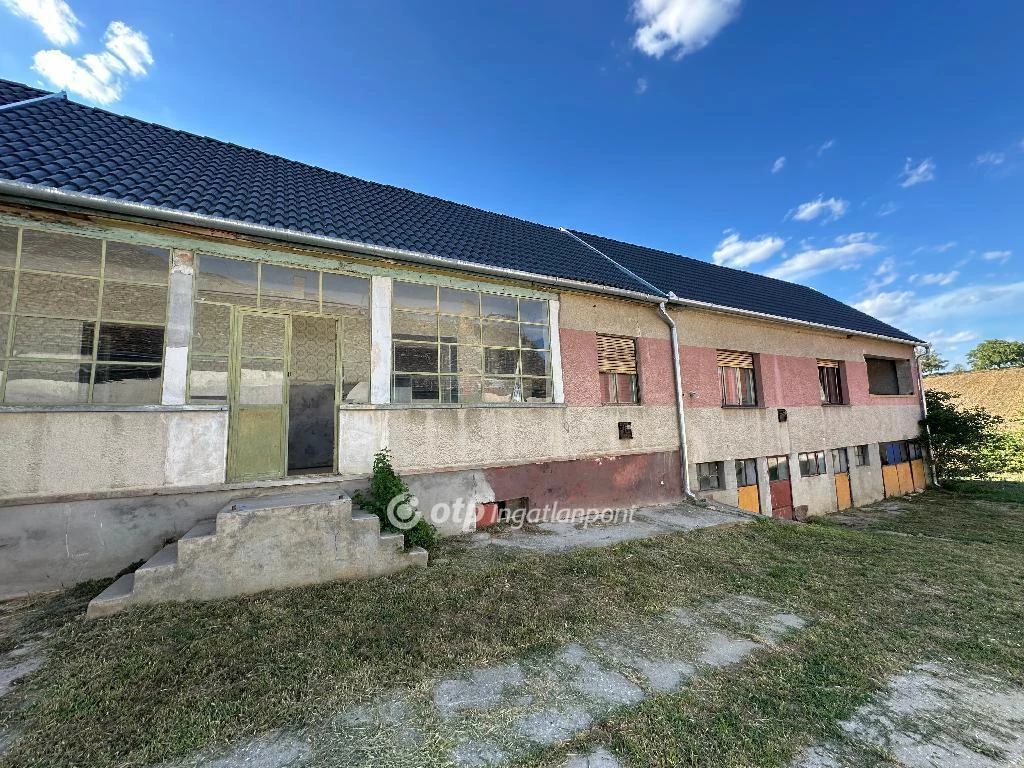 For sale house, Somberek