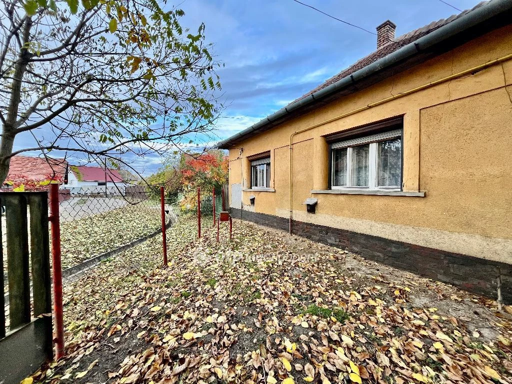 Eladó Ház, Jászkisér