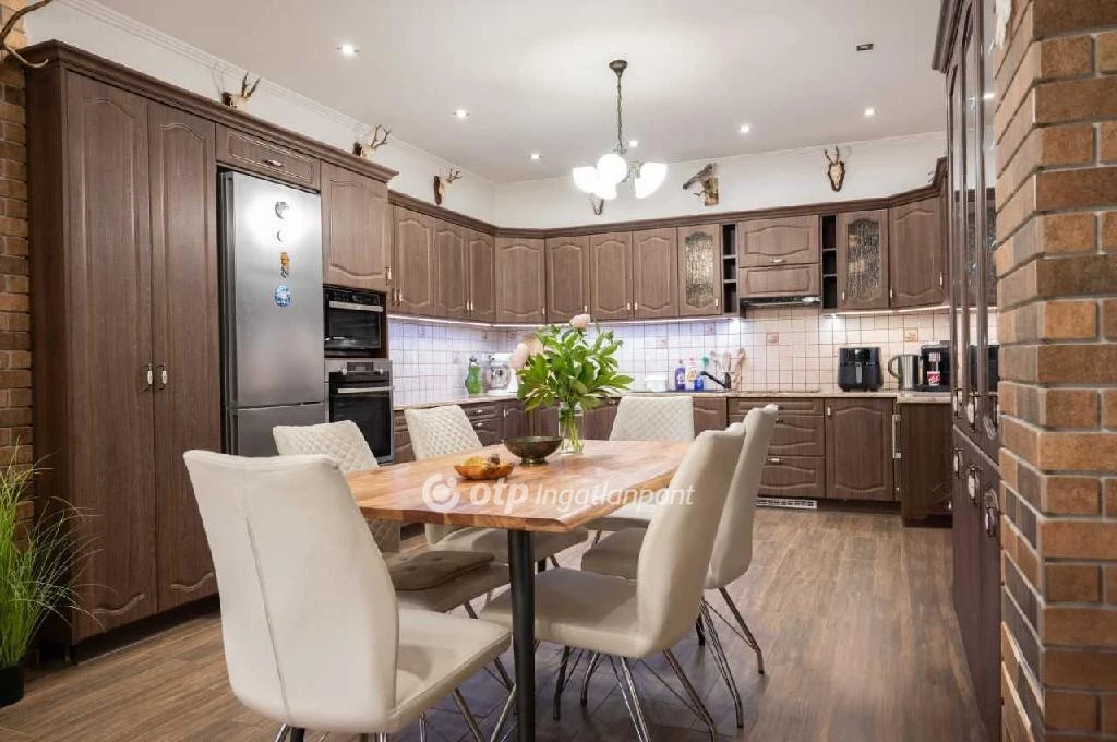 Eladó Ház, Ceglédbercel