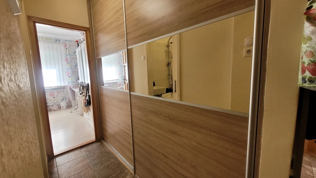 Eladó Lakás, Jászberény