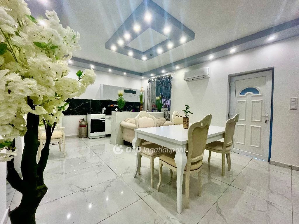 Eladó Ház, Jászapáti