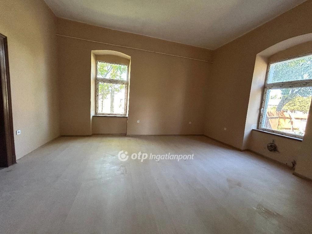 Eladó Ház, Kunhegyes