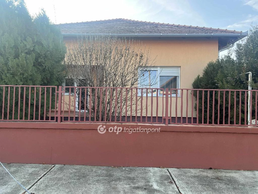 Eladó Ház, Tápiógyörgye