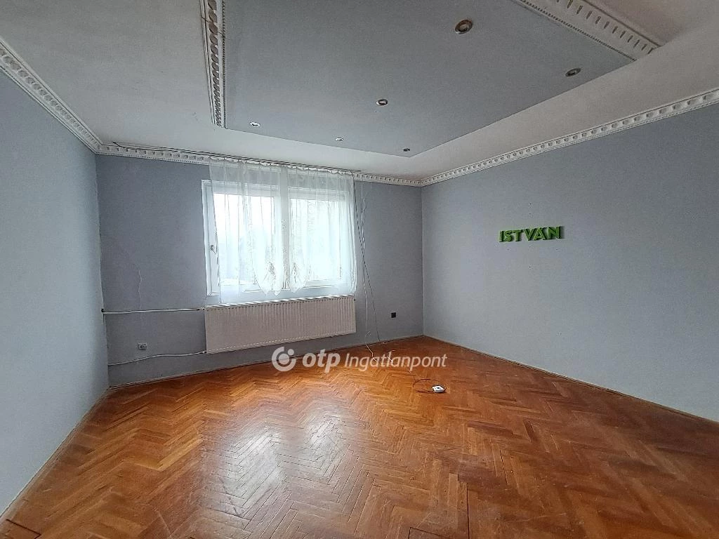 Eladó Ház, Kisújszállás