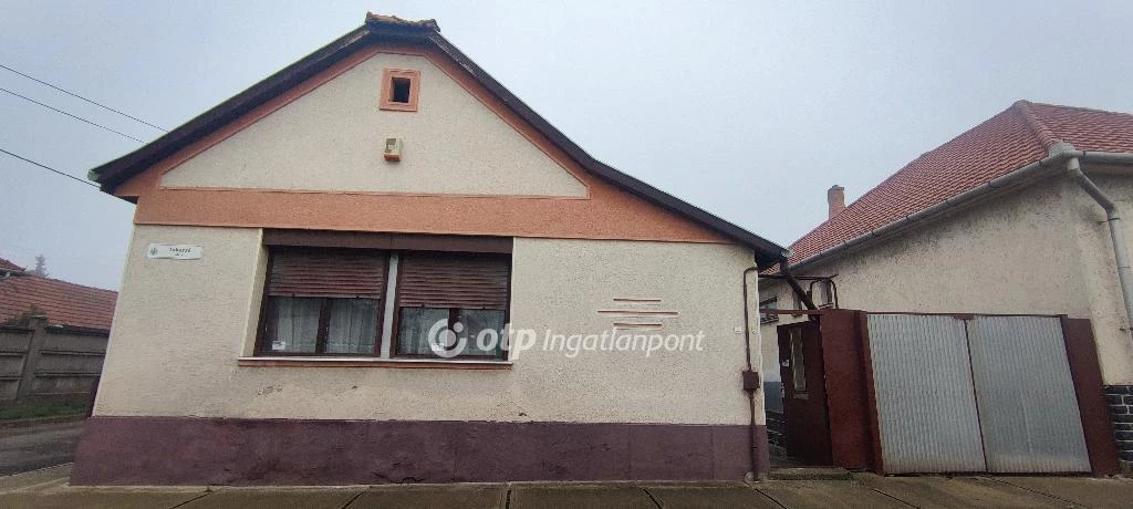 Eladó Ház, Jászberény