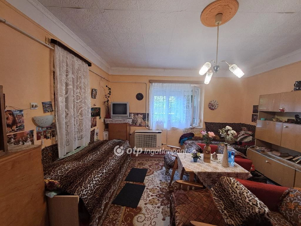 Eladó Ház, Kisújszállás