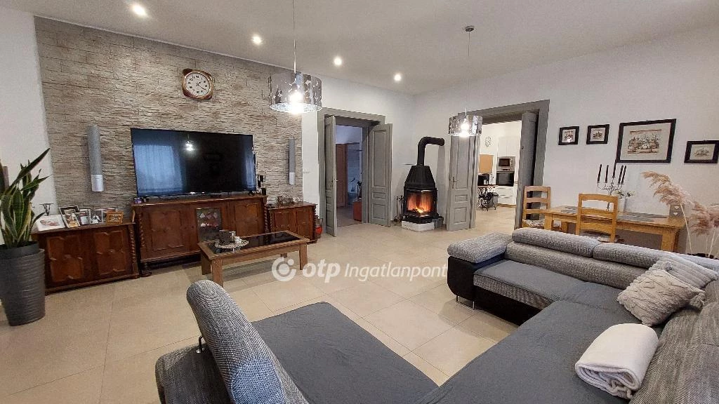 Eladó Ház, Kisújszállás