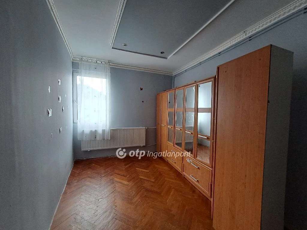 Eladó Ház, Kisújszállás