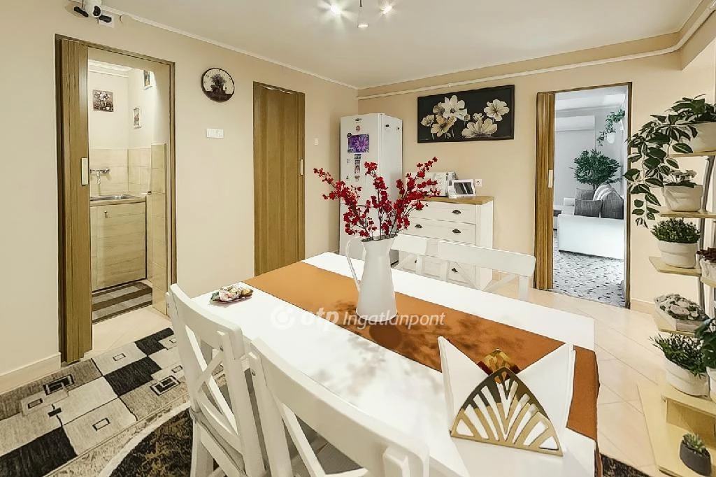 Eladó Ház, Fegyvernek