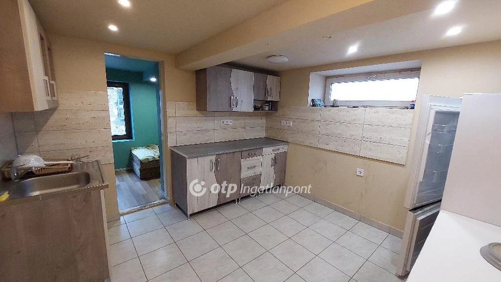 Eladó Ház, Kisújszállás