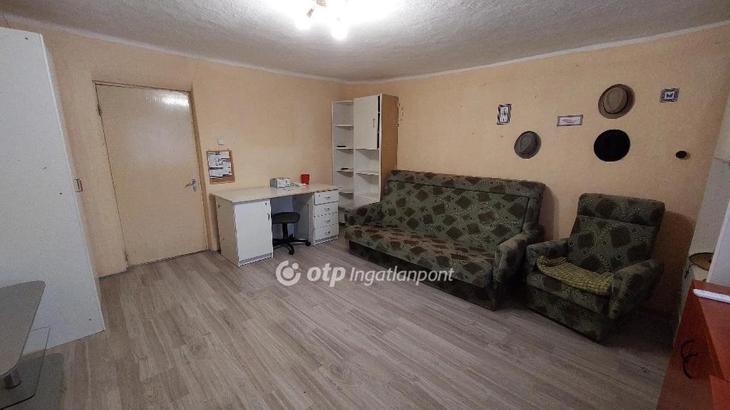 Eladó Ház, Kisújszállás