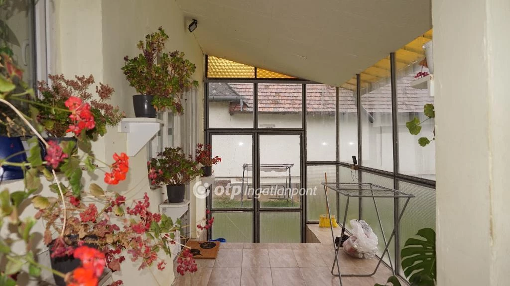 Eladó Ház, Vácszentlászló