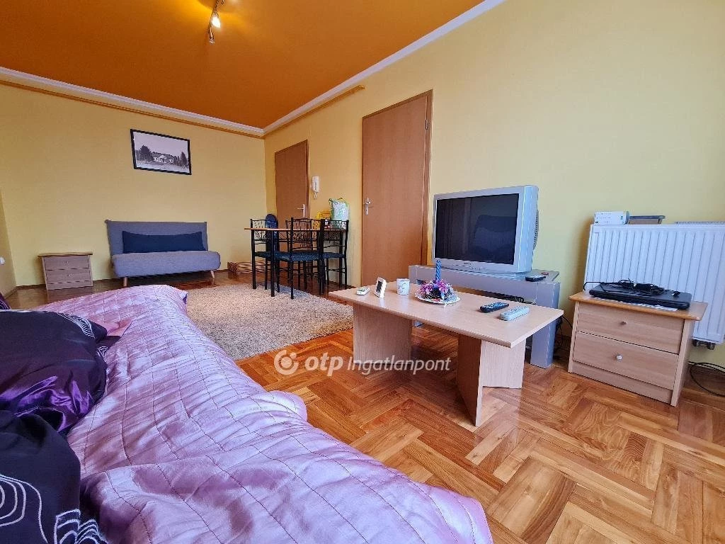 Eladó Lakás, Hajdúszoboszló