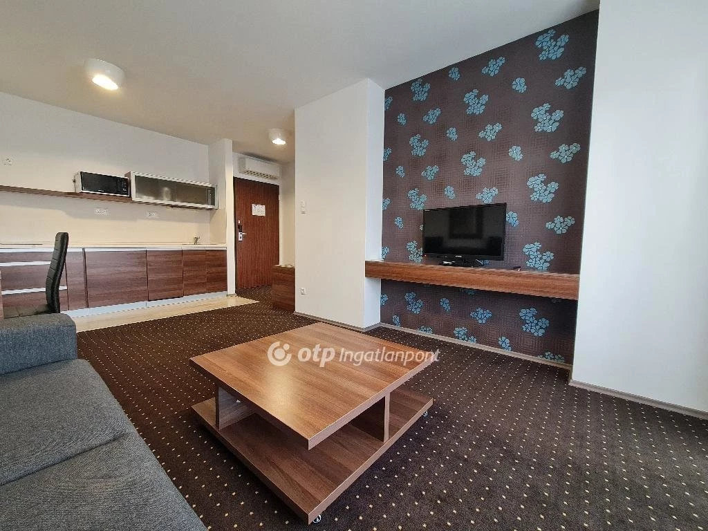 Eladó Lakás, Hajdúszoboszló