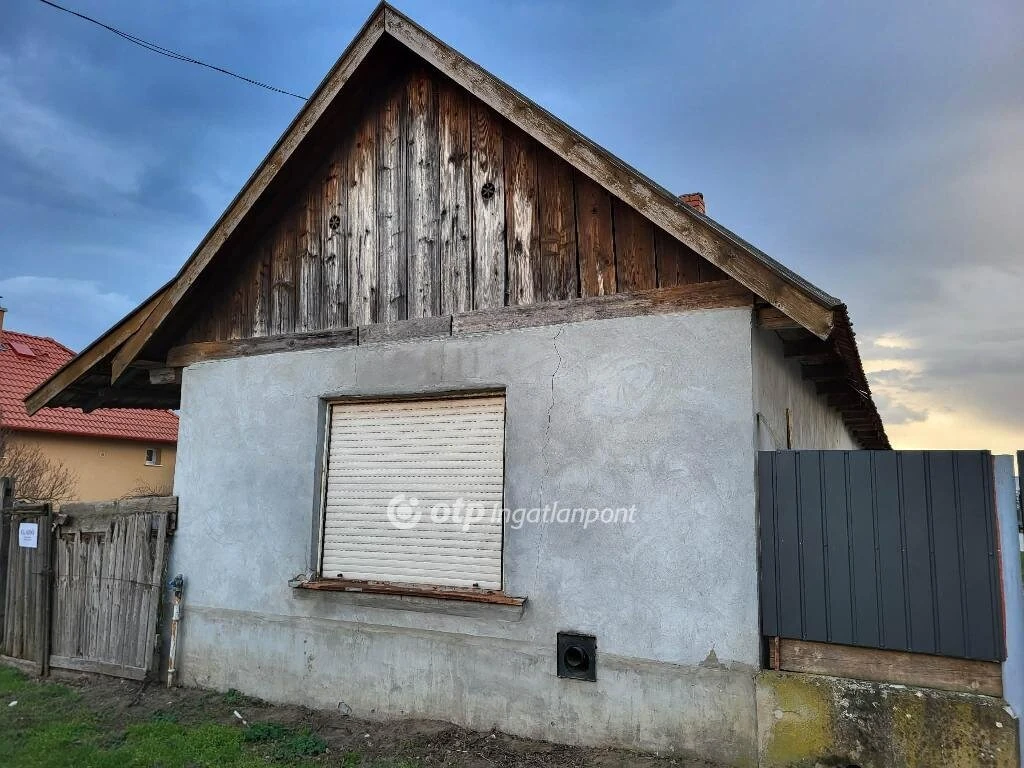 Eladó Ház, Jászfényszaru