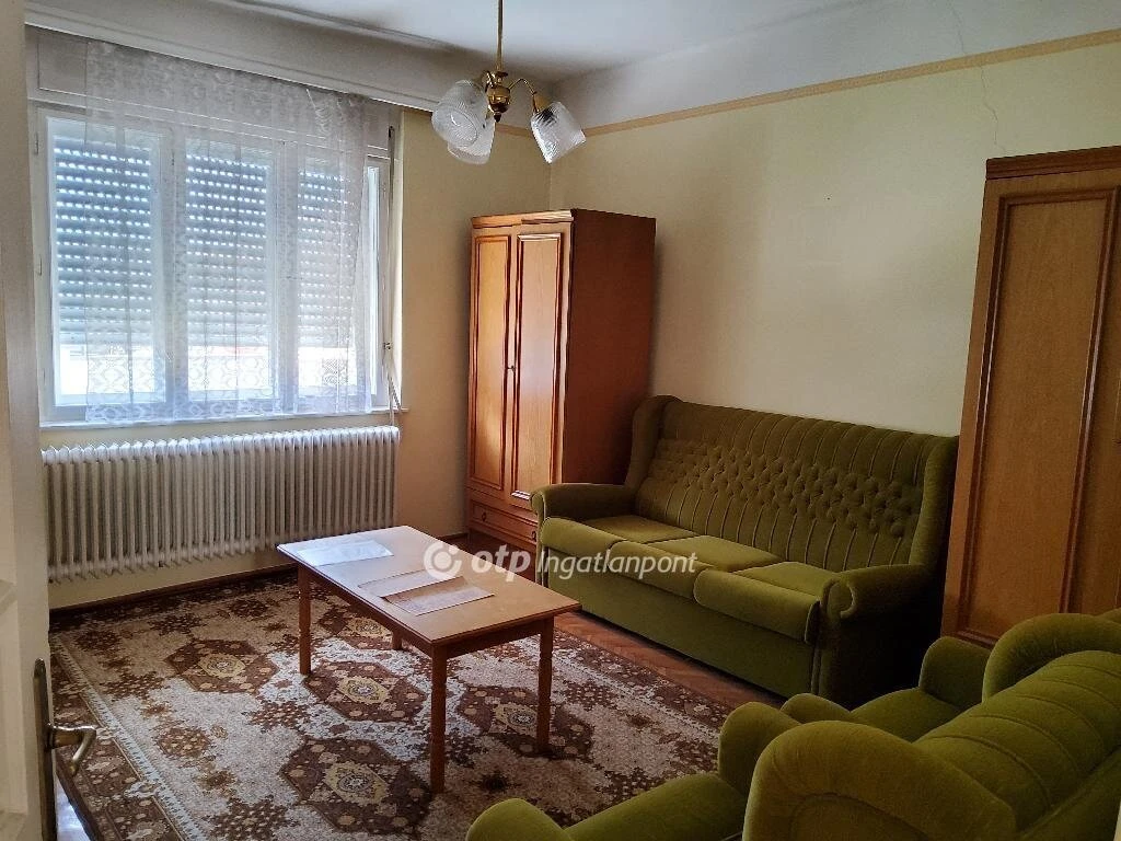 c3-1-name c2-1-name, Hévízgyörk