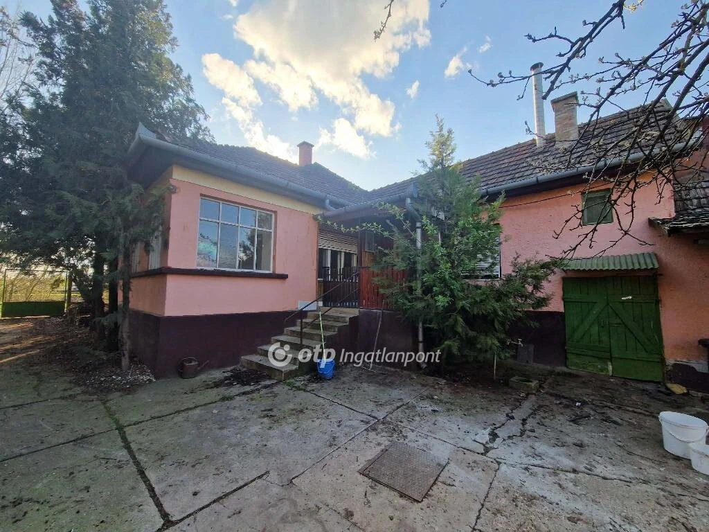 Eladó Ház, Tápiószele