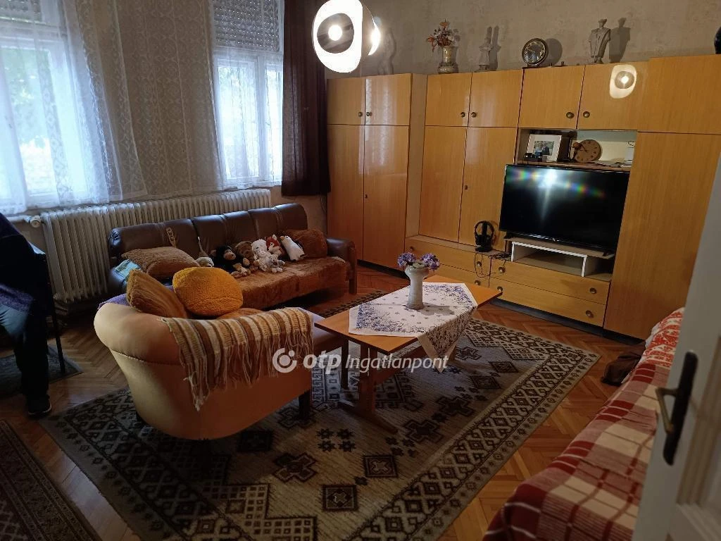 Eladó Ház, Budapest 15. ker.