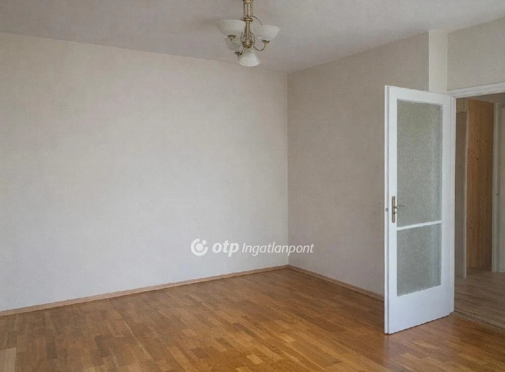 Eladó Lakás, Budapest 16. ker.