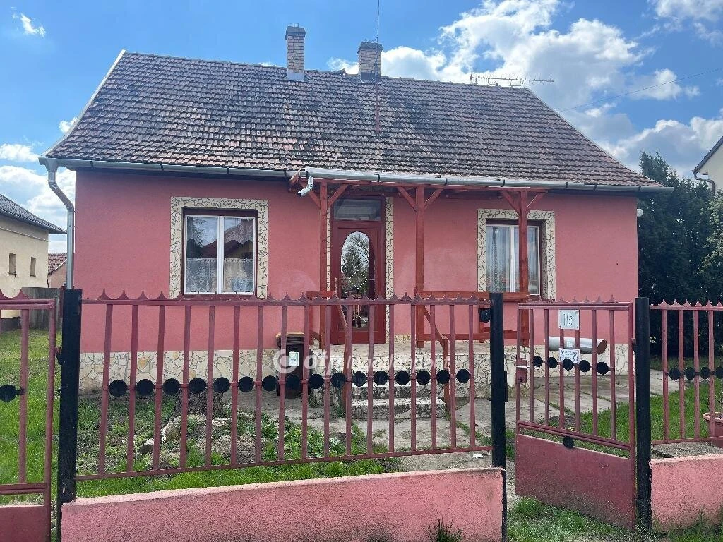 Eladó Ház, Kaba